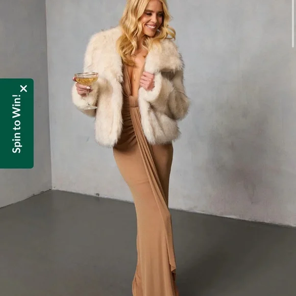 Vici Collection Keep Up with Me Faux Fur Coat size M never worn! - Picture 2 of 5